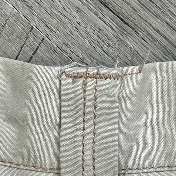 Tommy Bahama Men's Cream/Light Beige Shorts Sz 38 - Picture 4 of 5